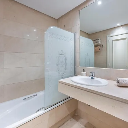 Puerto Banus Luxury Apartment, Golden Mile Marbella